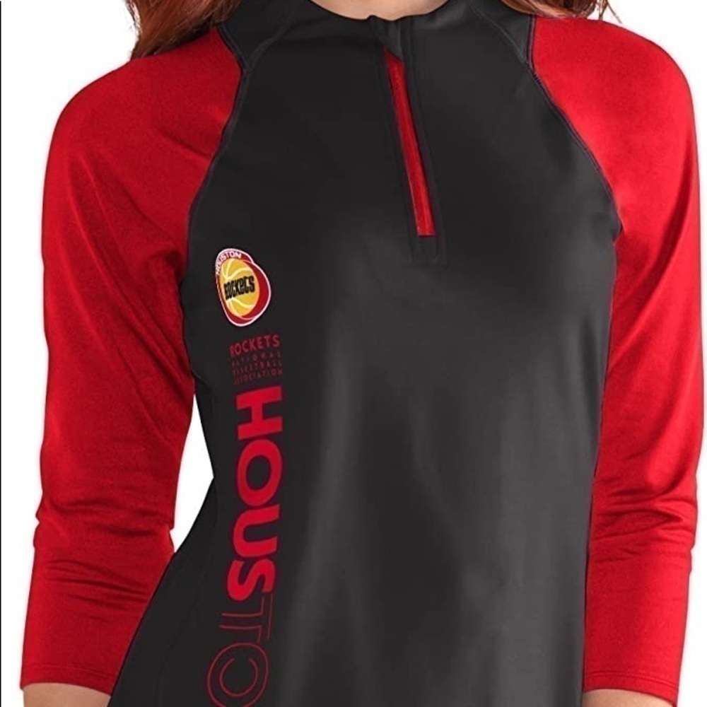 (Bonus Jewelry included ‼️) G-III Sports NBA Womens Zip It Up 3/4 Sleeve Tee.